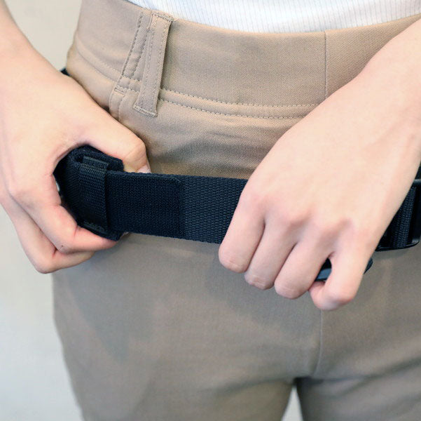 「締めずに支える」骨盤サポーターで理想の姿勢へ